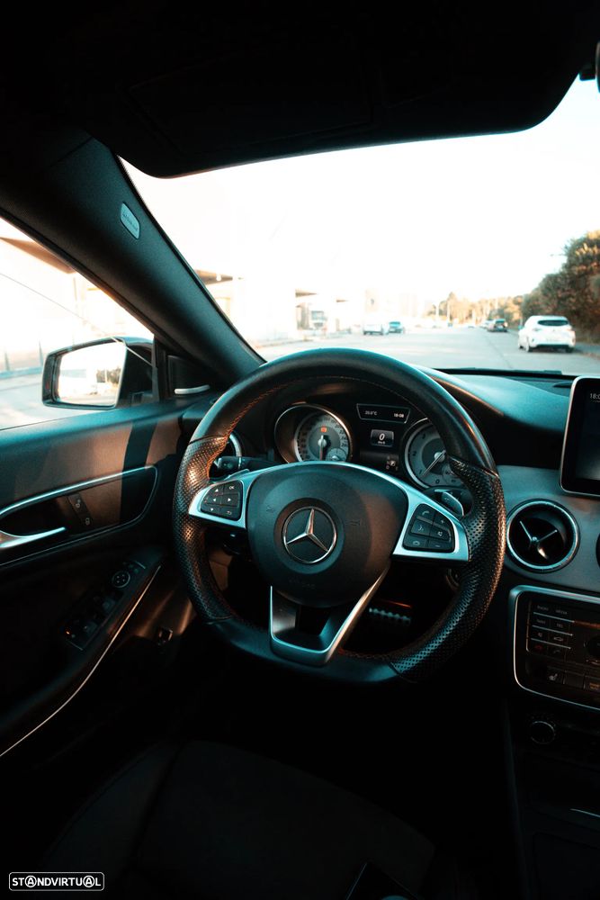Mercedes-Benz CLA 200 - 4