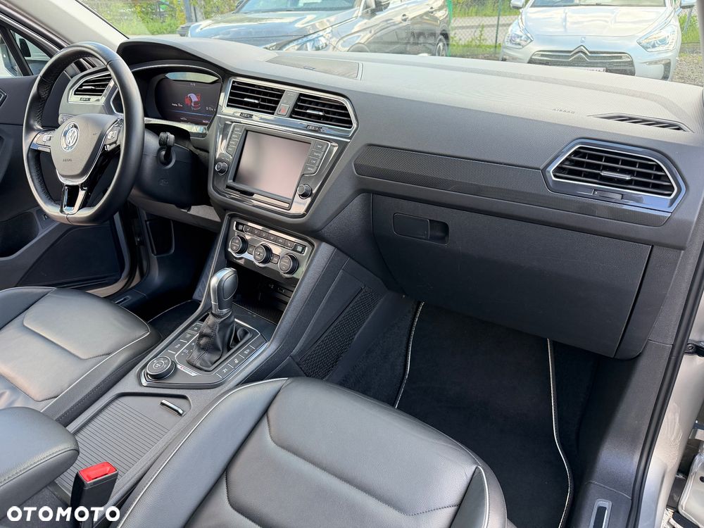 Volkswagen Tiguan 2.0 TSI 4Mot Perfectline R-Style DSG - 12