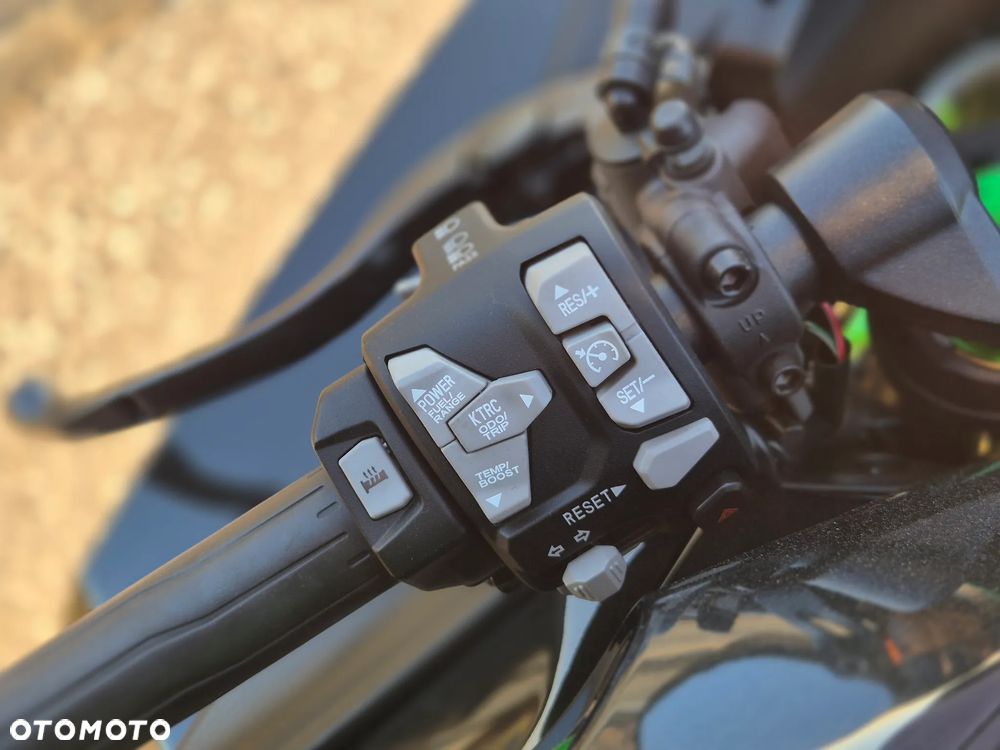 Kawasaki Ninja H2 SX - 7