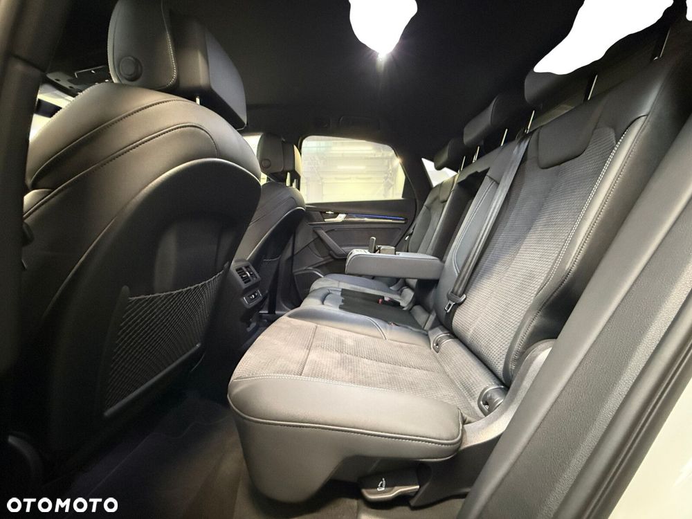 Audi Q5 Sportback - 24