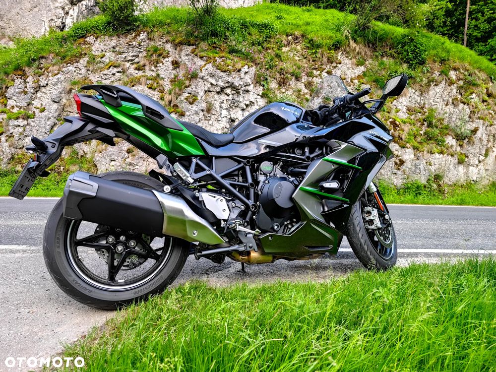 Kawasaki Ninja H2 SX - 5
