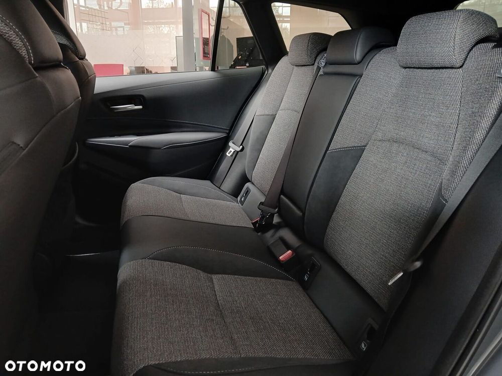 Toyota Corolla 1.8 Hybrid Style - 11
