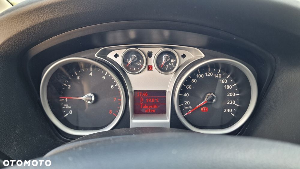 Ford Focus 2.0 Titanium - 18