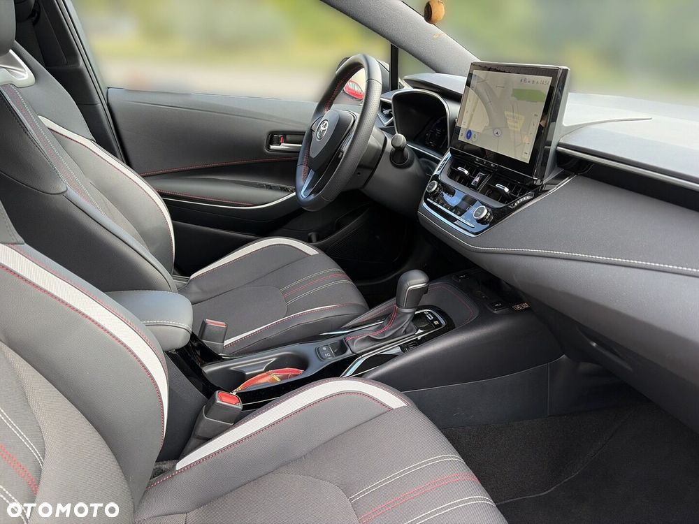 Toyota Corolla 1.8 Hybrid GR Sport - 13