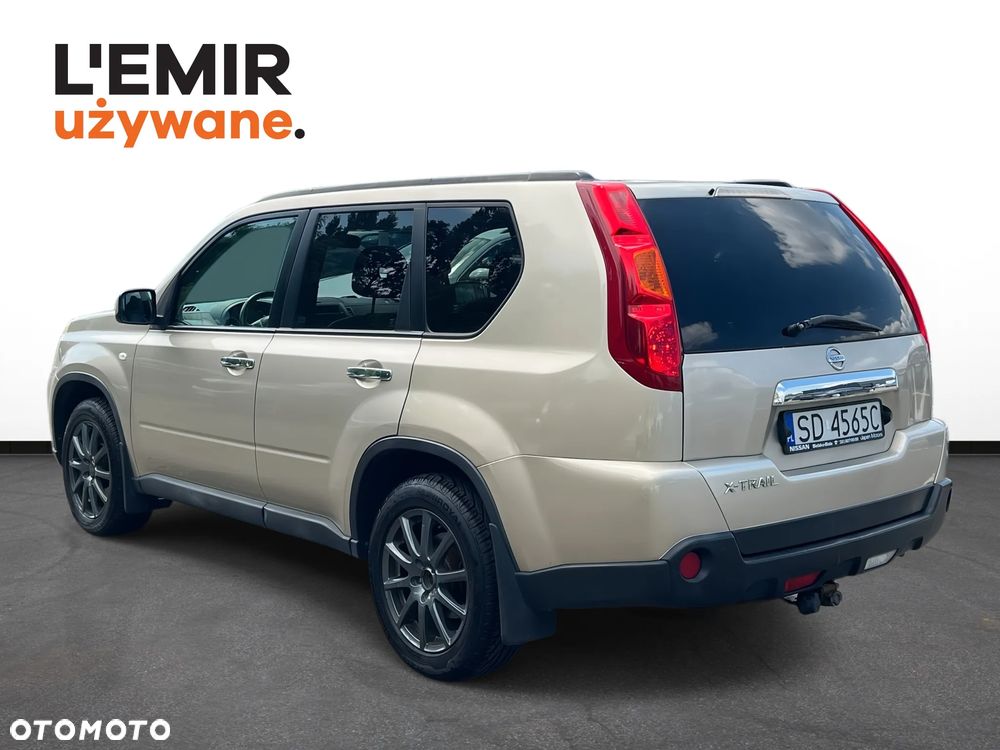 Nissan X-Trail - 25