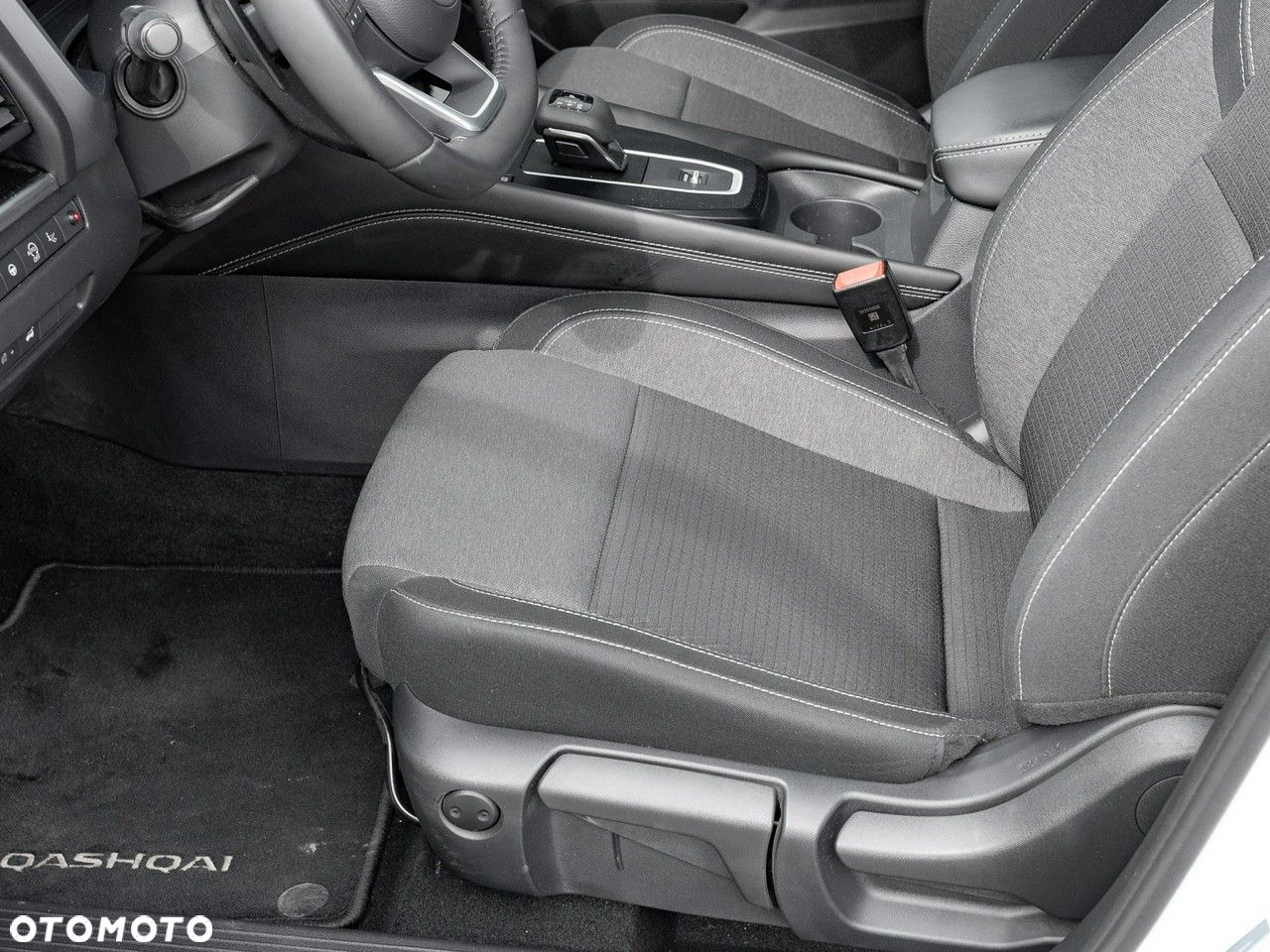 Nissan Qashqai - 14