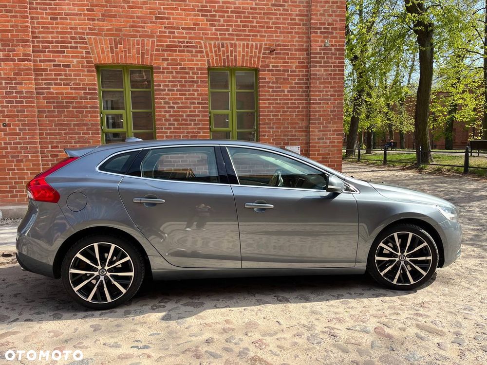 Volvo V40 D3 Drive-E Inscription - 4