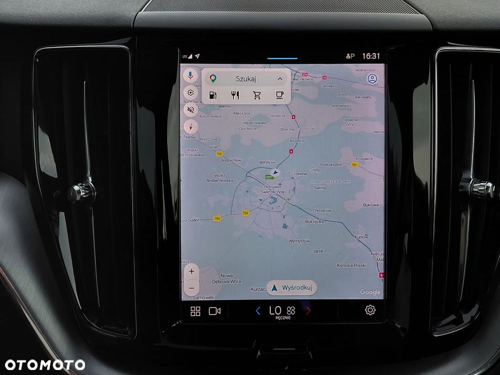 Volvo XC 60 B4 D AWD Geartronic Momentum - 28