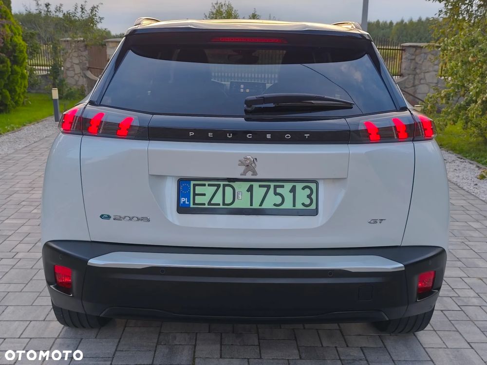 Peugeot 2008 136 GT - 12