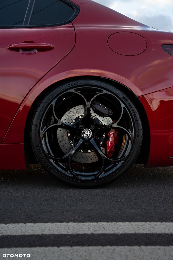 Alfa Romeo Giulia 2.9 Bi Turbo V6 Quadrifoglio - 10