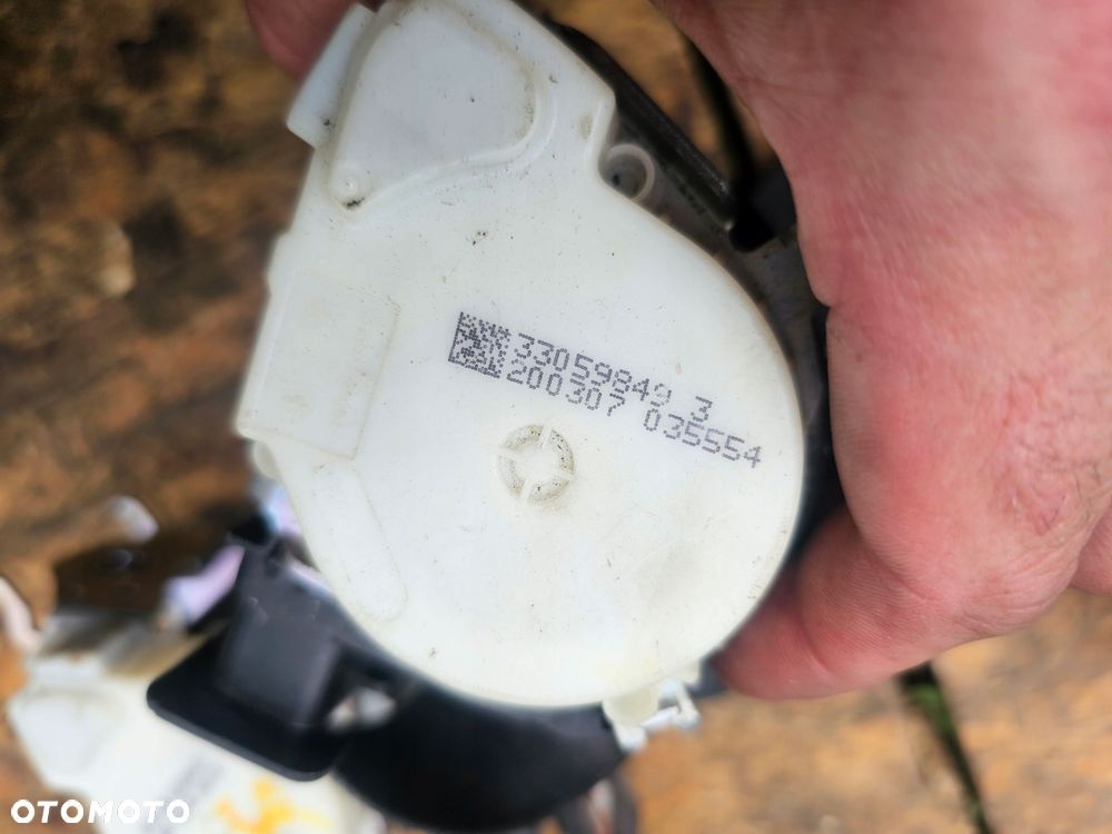 pas bezpieczeństwa lewy prawy środek tył komplet 330598493 bmw serii 1 e87 - 2