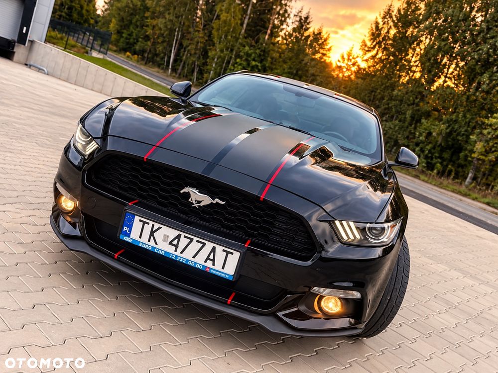 Ford Mustang - 3