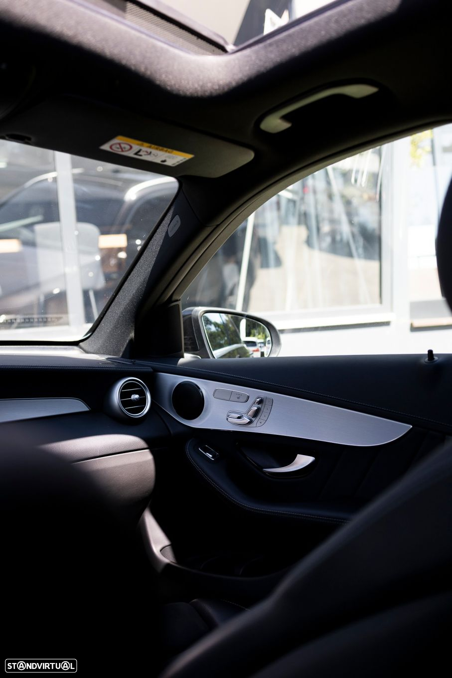Mercedes-Benz GLC 300 - 30