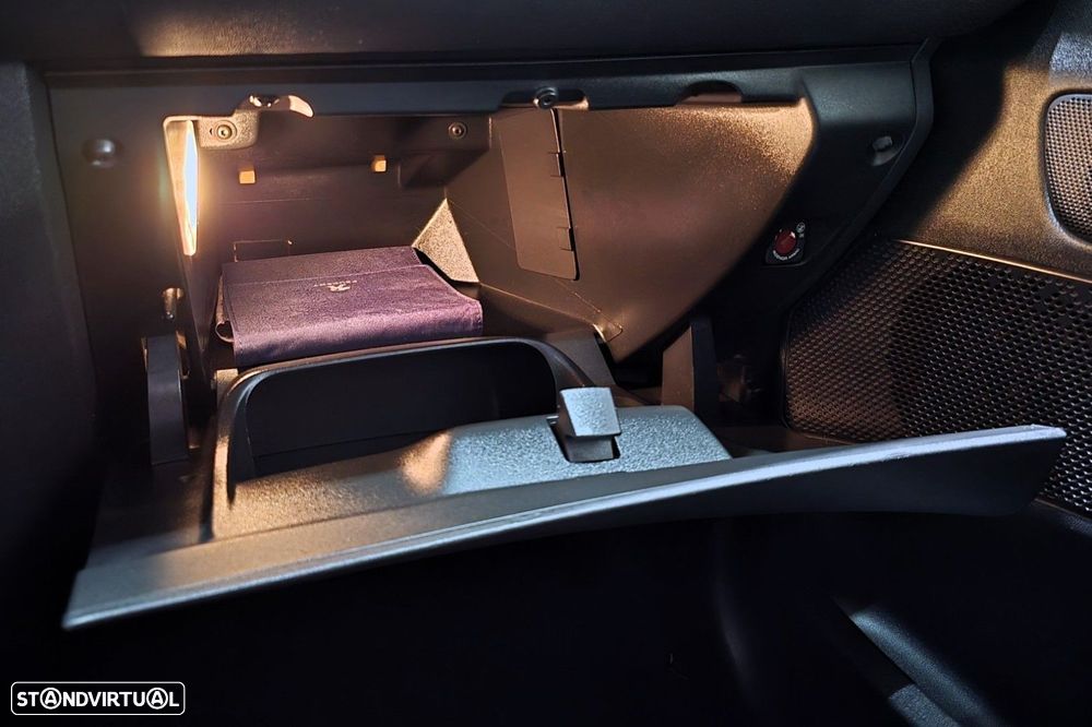 Peugeot 208 1.2 PureTech Active - 26