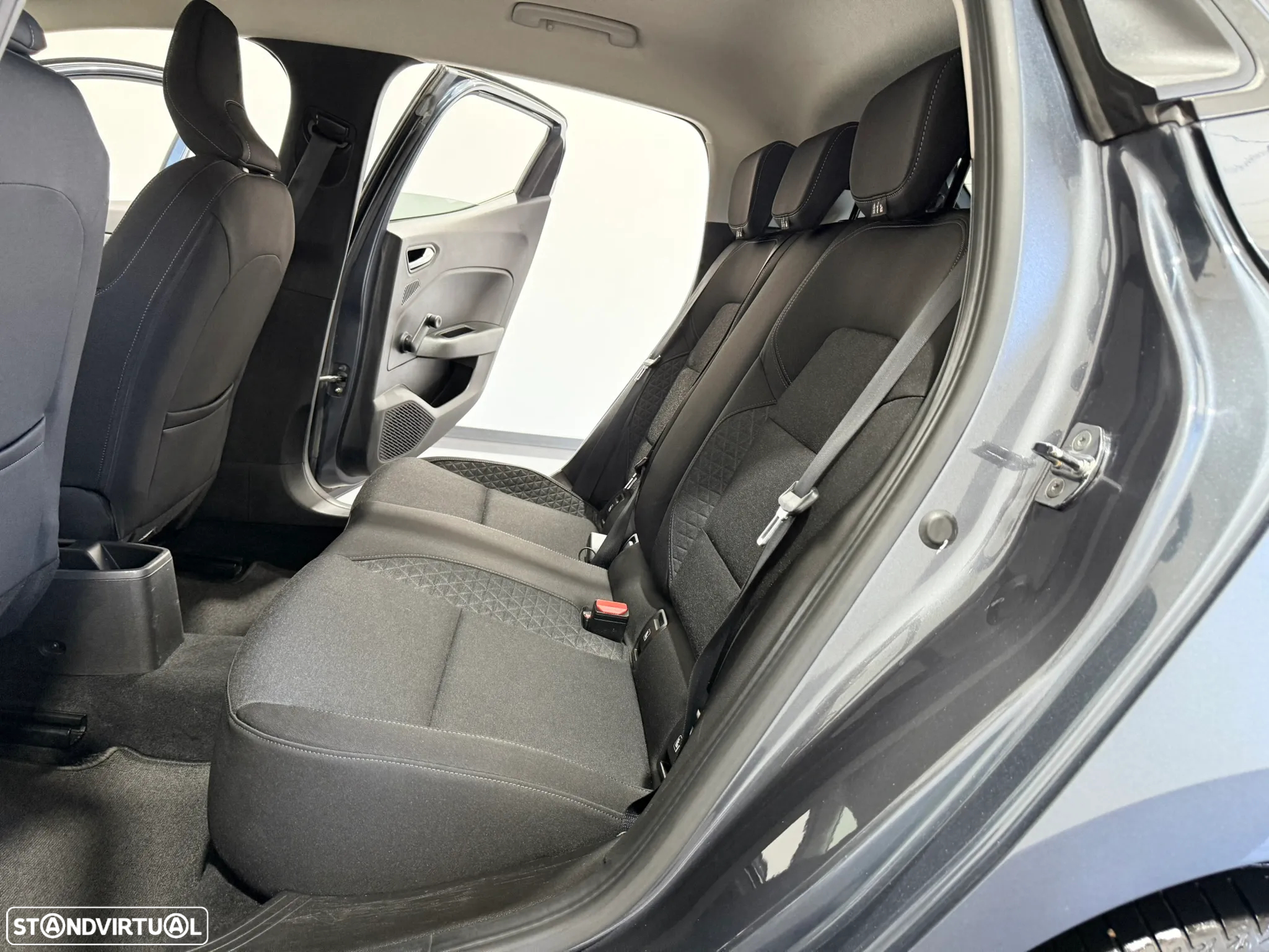 Renault Clio 1.0 TCe Exclusive - 42