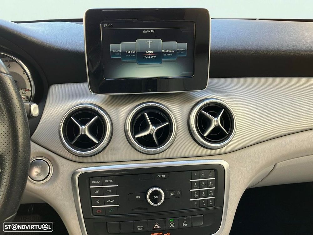 Mercedes-Benz CLA 220 d Shooting Brake Urban Aut. - 14