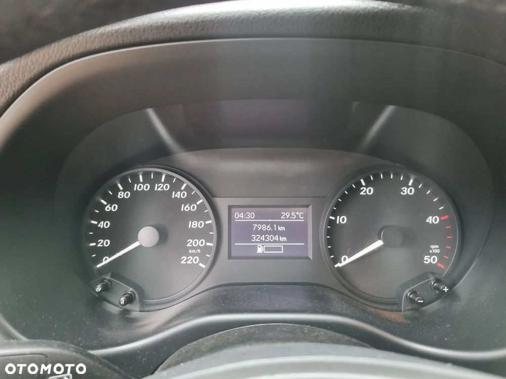 Mercedes-Benz Vito - 11
