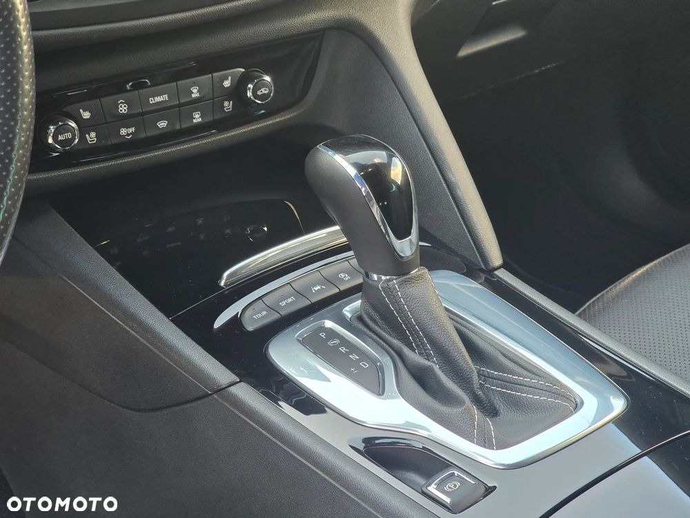 Opel Insignia Sport2.0 Direct InjTurbo 4x4 Innovation - 17