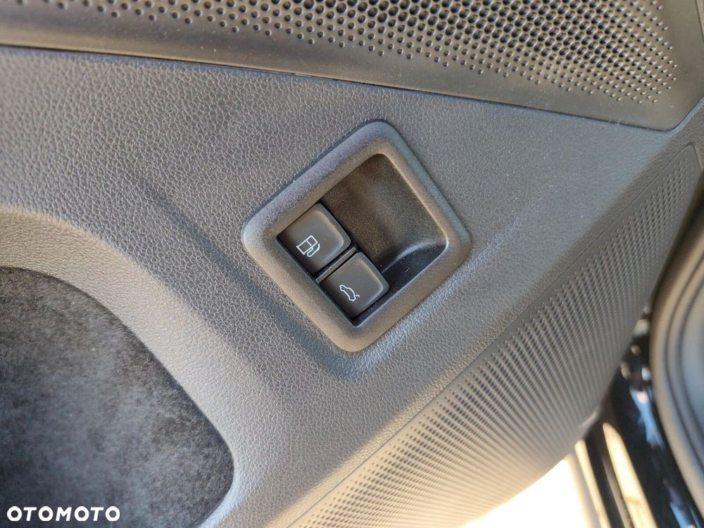 Volkswagen Tiguan - 26