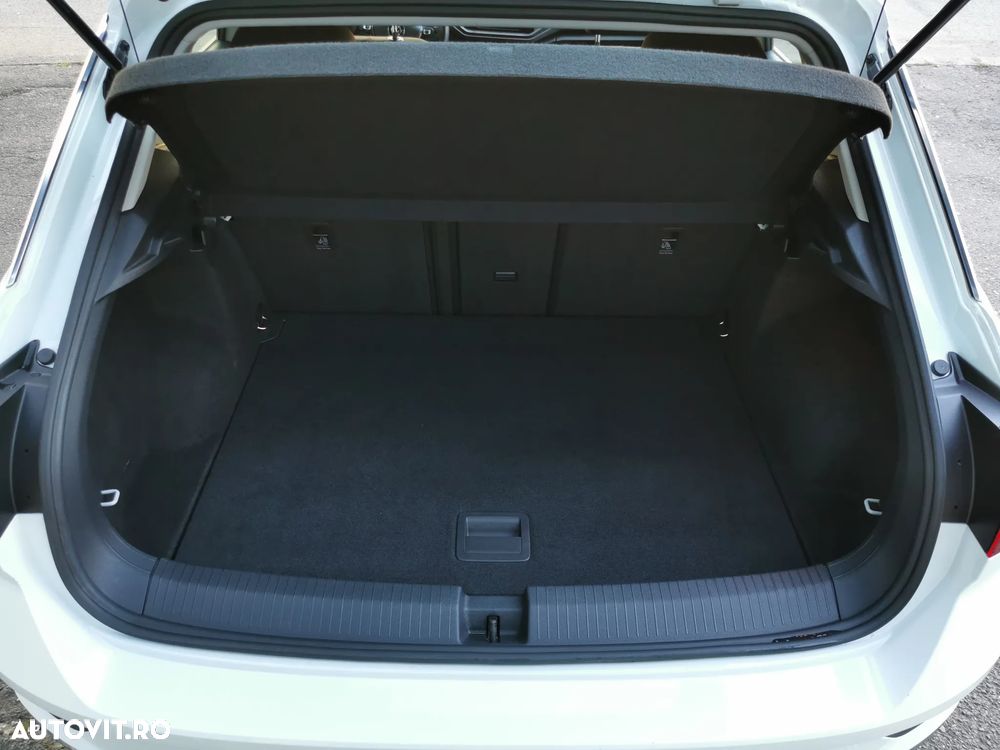 Volkswagen T-Roc 1.5 TSI Design - 10