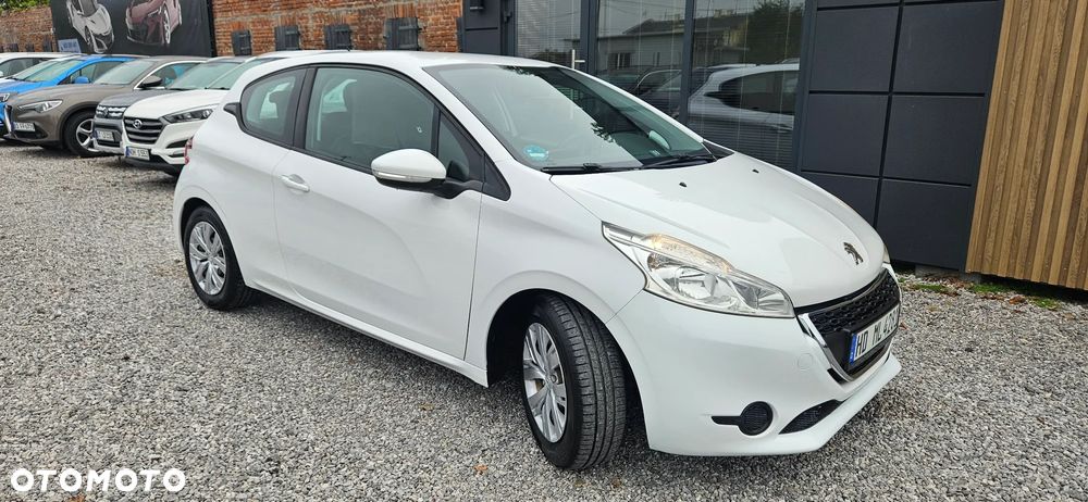 Peugeot 208 95 VTI Allure - 22