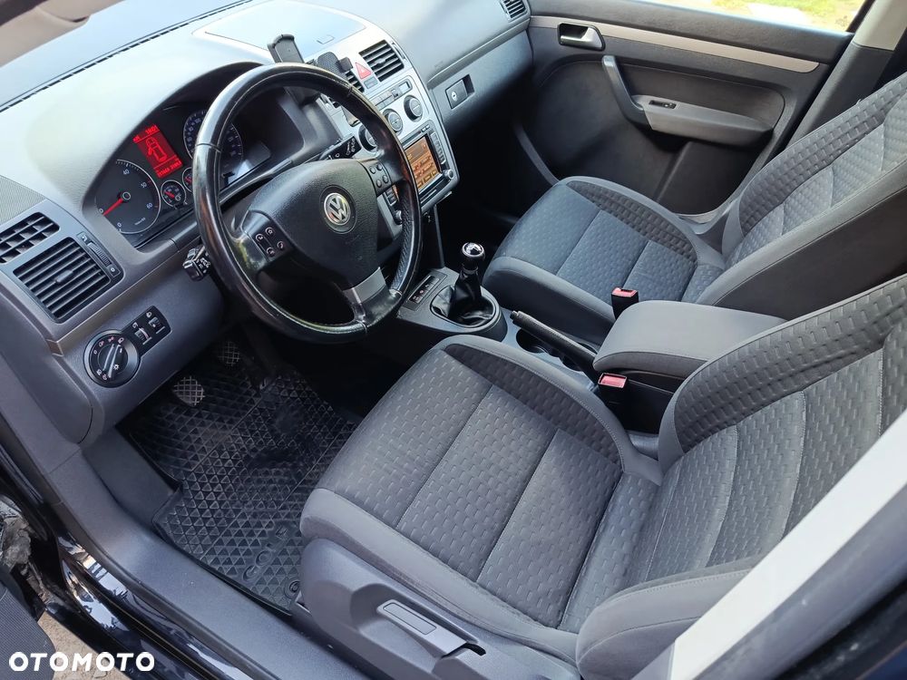 Volkswagen Touran 1.9 TDI DPF Highline - 10