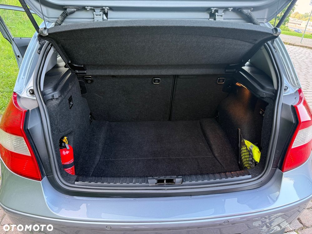 BMW Seria 1 118i - 12