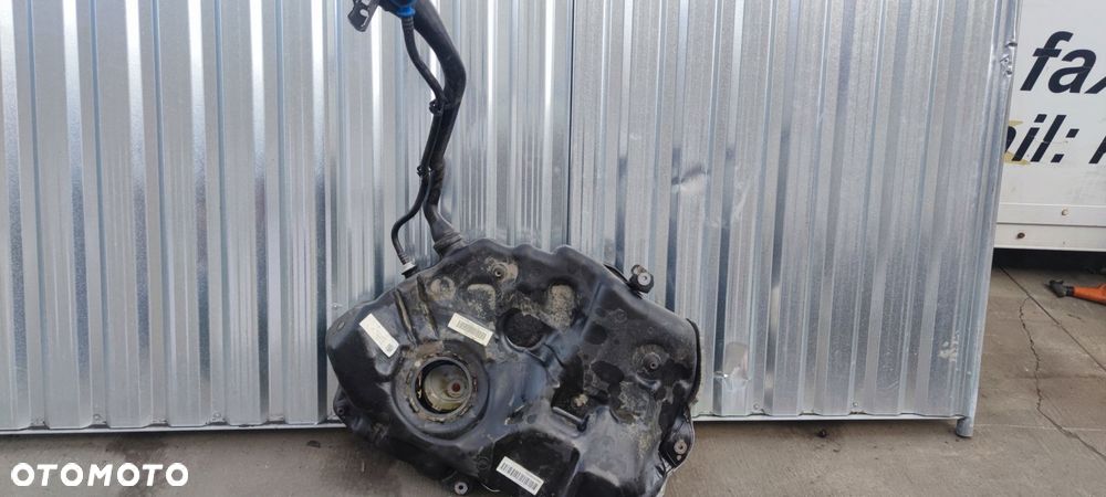 BAK ZBIORNIK PALIWA AUDI A4 B9 A5 8W 8W0201021CG - 4