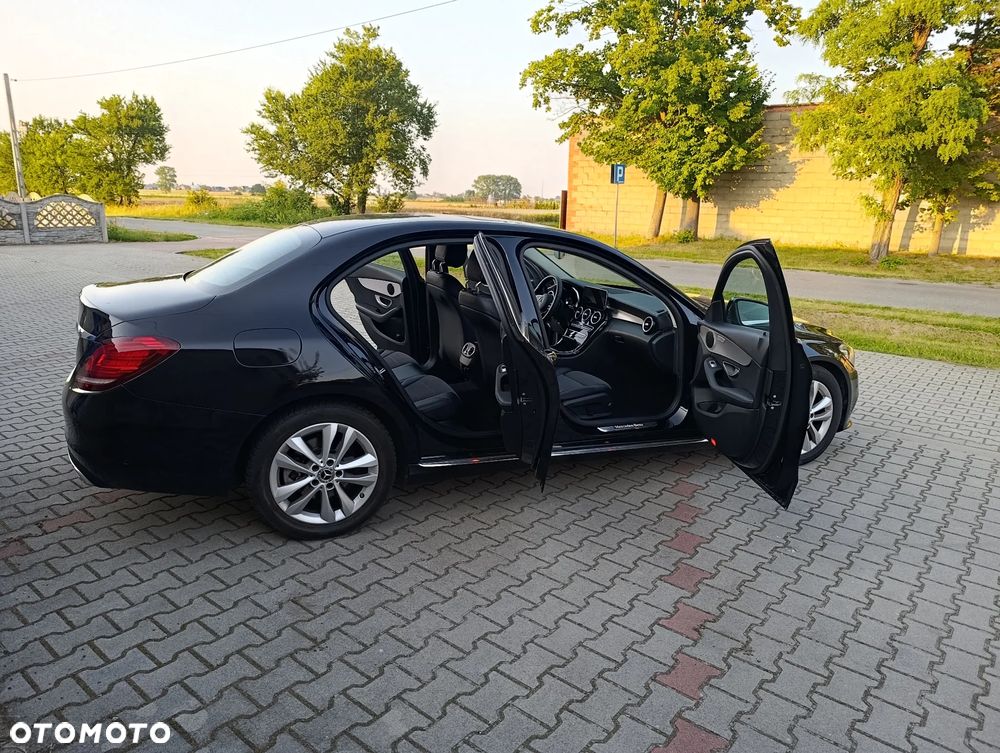 Mercedes-Benz Klasa C 220 d 9G-TRONIC Avantgarde - 19