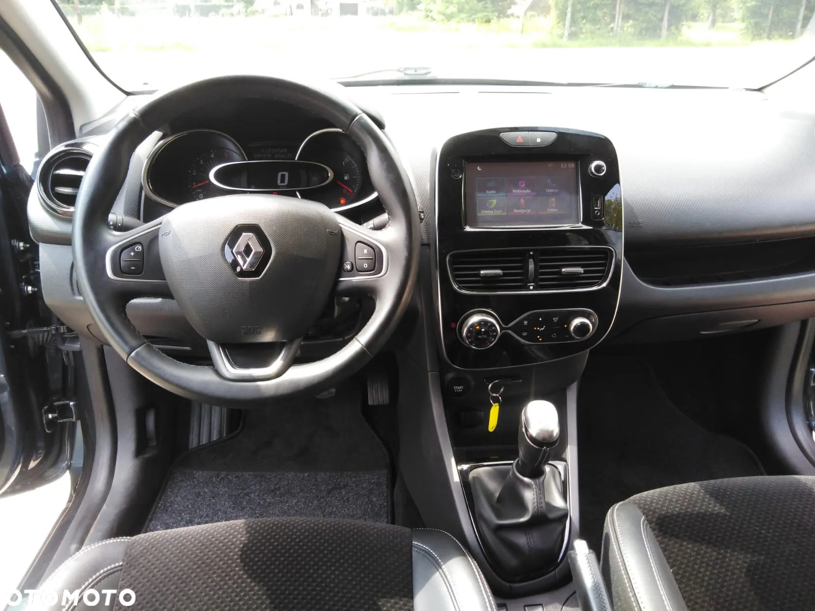 Renault Clio - 7
