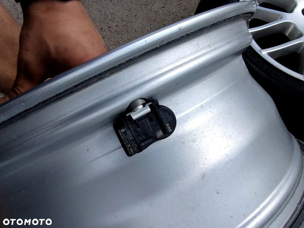 5x112 Felgi Aluminiowe Alufelgi 17 AUDI A3 8P Skoda OCTAVIA II III SEAT LEON 2 ALTEA XL VW GOLF 5 TOURAN MERCEDES A KLASA W176 B W246 CLA W117 VITO VIANO V KLASA W639 ML W164 W166 MINI CLUBMAN COUNTRYMAN BMW X1 F48 X2 F39 2 F44 GT F45 AT F46 1 F40 Seria - 12