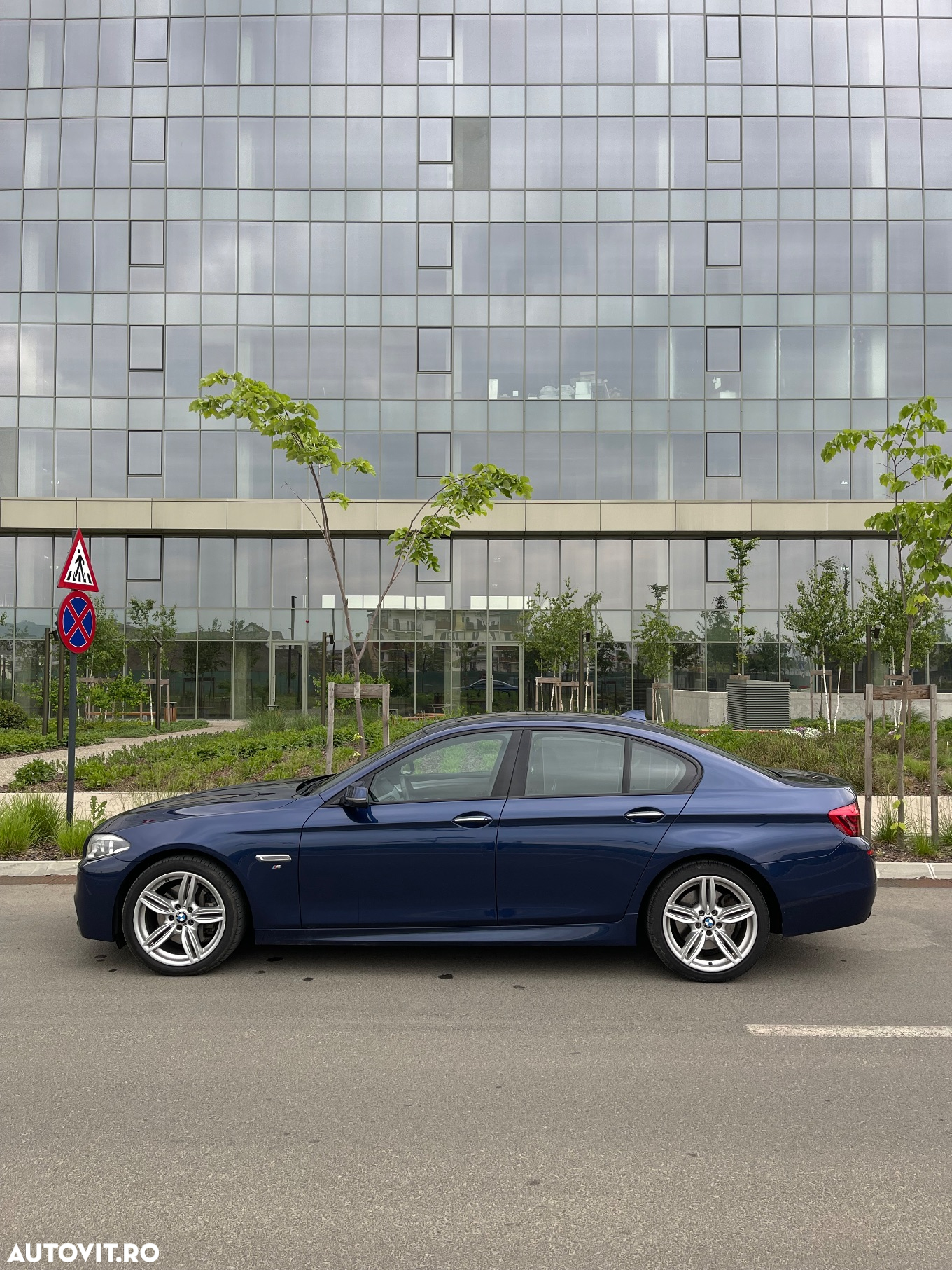 BMW Seria 5 530d xDrive AT - 5