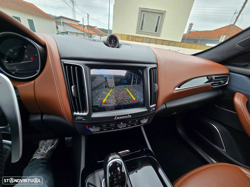 Maserati Levante - 28