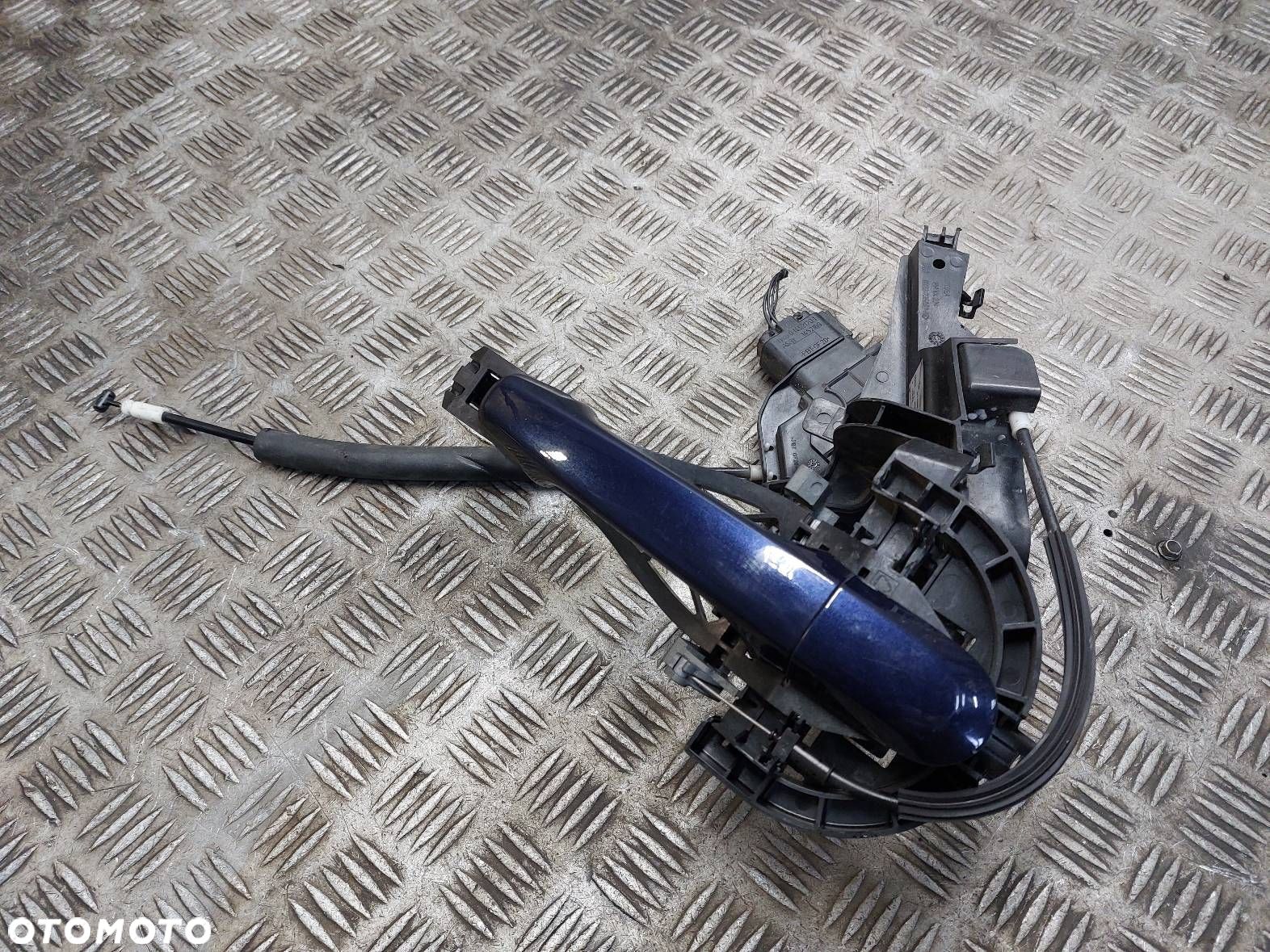 ZAMEK DRZWI PRAWY TYŁ + KLAMKA JAGUAR XF X250 JJX 8X23-24994-DE - 1
