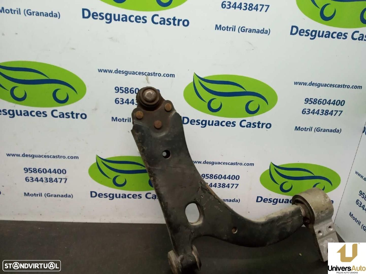 BRAÇO SUSPENSÃO INFERIOR FRONTAL ESQUERDO FORD FIESTA V 2002 - - 4