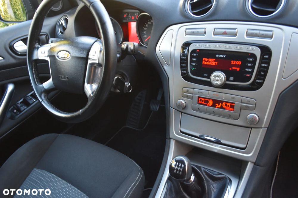 Ford Mondeo 2.0 TDCi Trend - 28