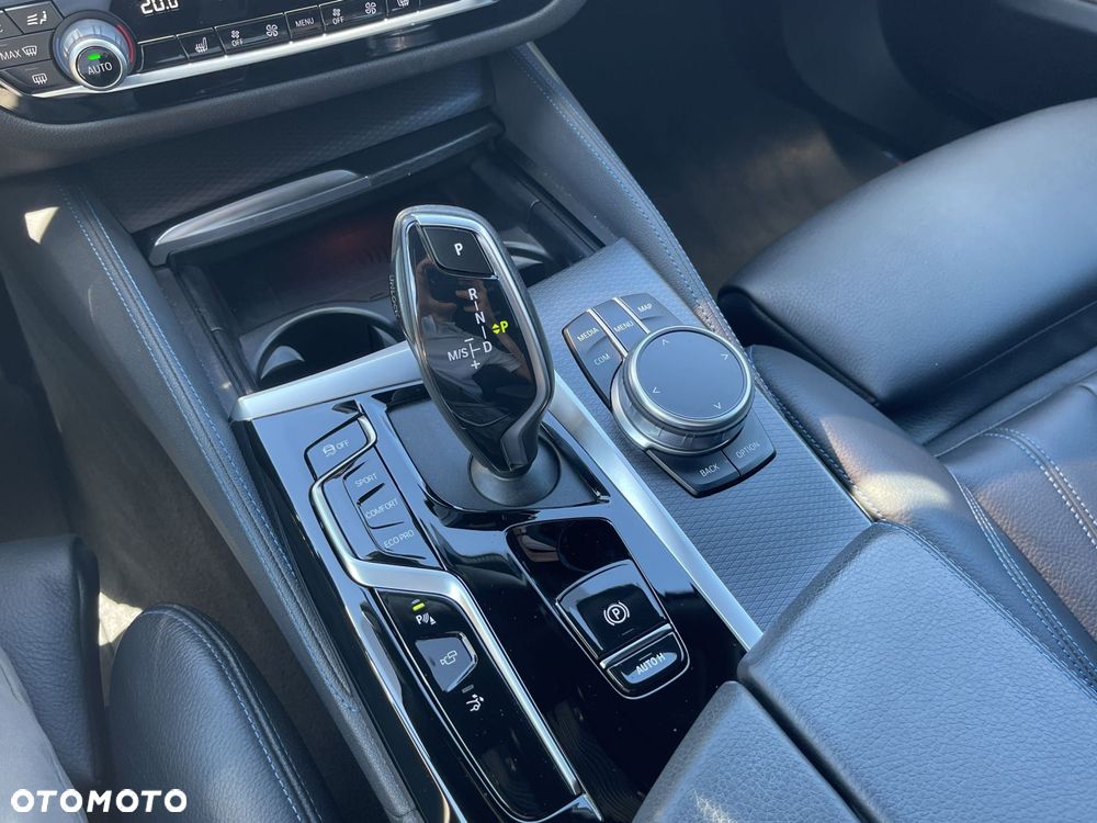BMW 6GT 640i GPF xDrive M Sport sport - 17