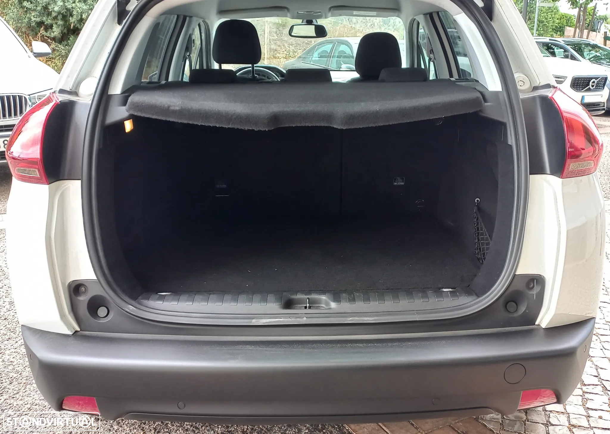 Peugeot 2008 1.2 PureTech Style - 16