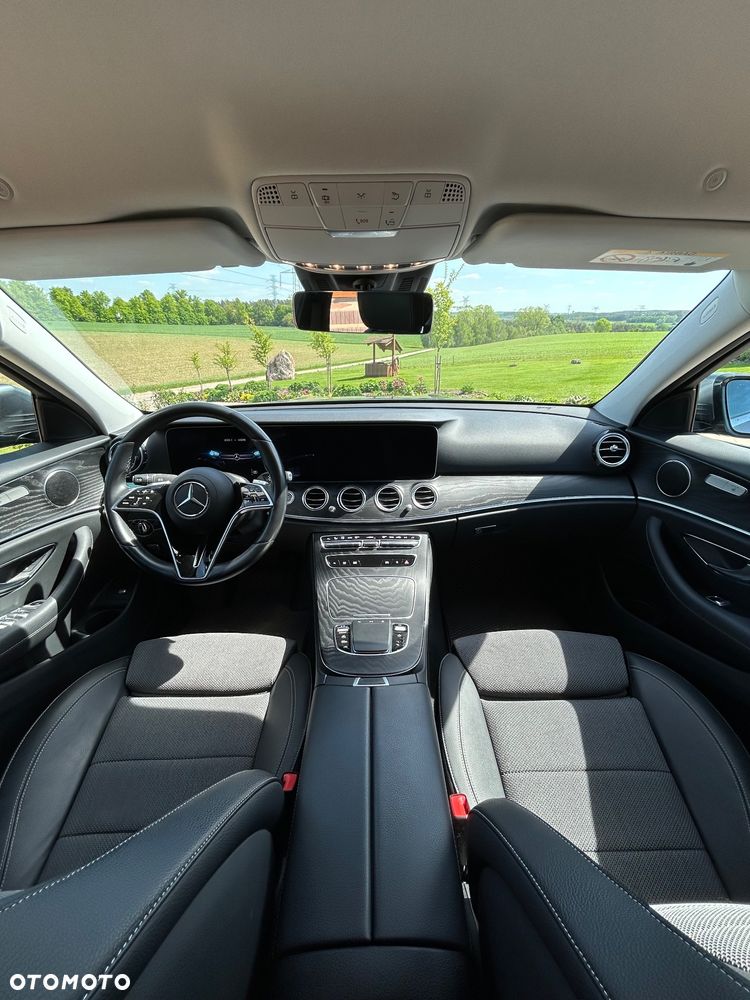 Mercedes-Benz Klasa E 220 d 4-Matic - 14