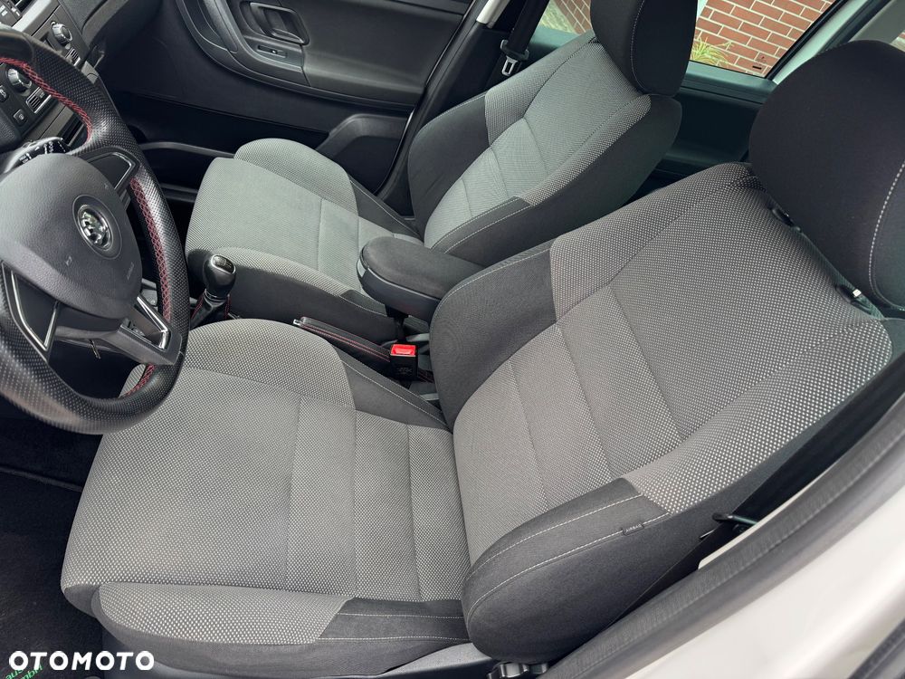 Skoda Roomster 1.2 TSI Noire - 25