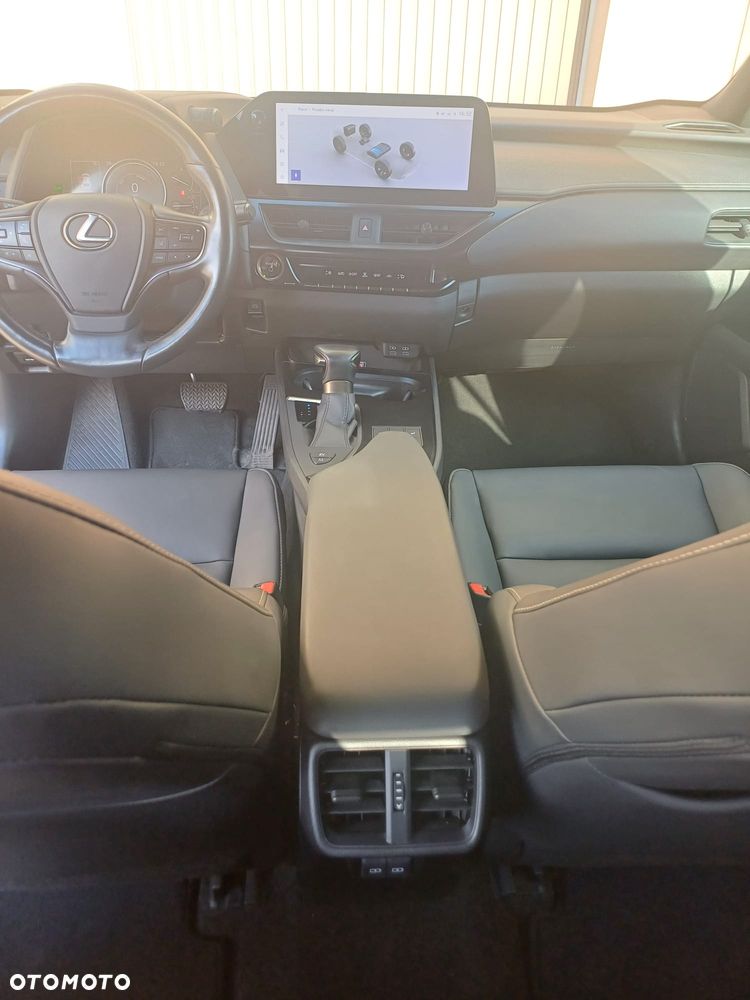 Lexus UX 250h GPF F Sport 2WD - 26