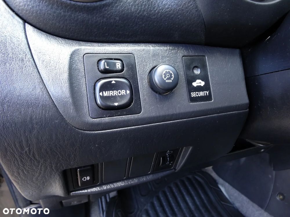 Toyota RAV4 4x4 Sol - 29