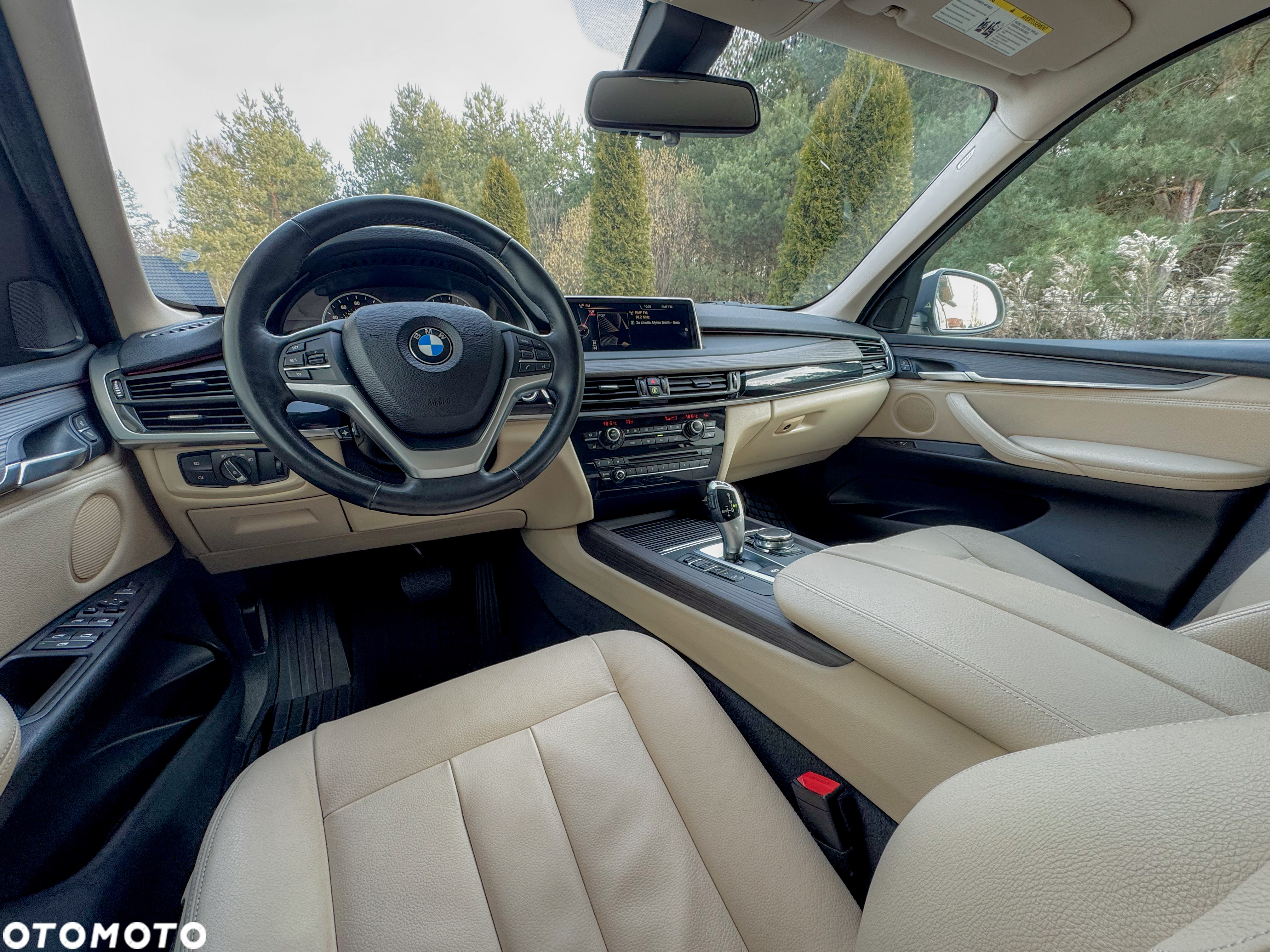 BMW X5 xDrive35i - 9