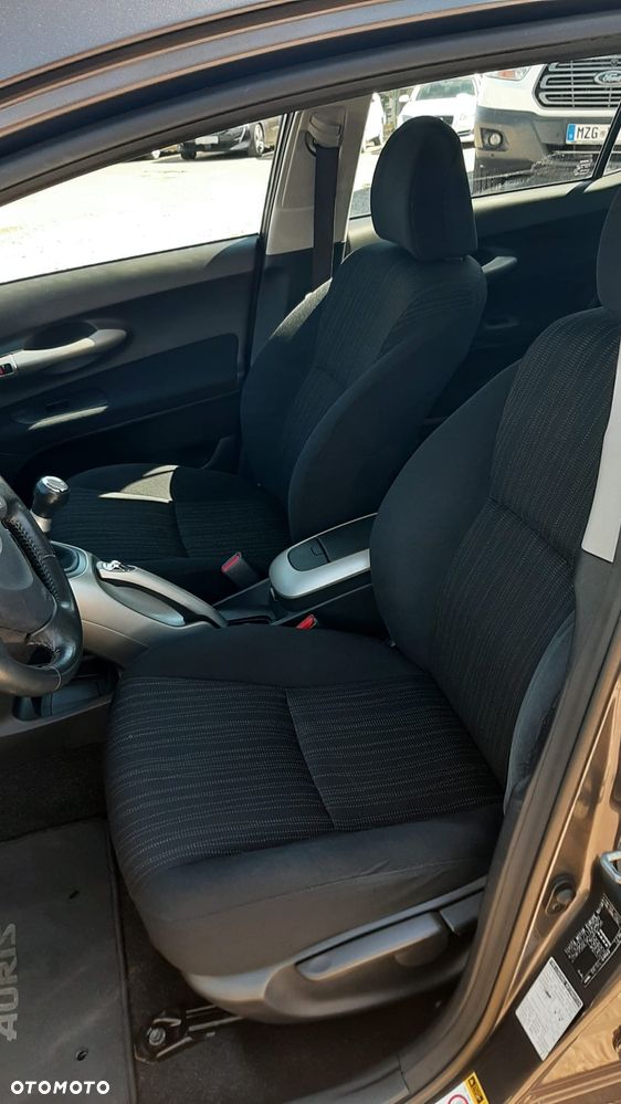 Toyota Auris 1.6 VVT-i Sol - 14