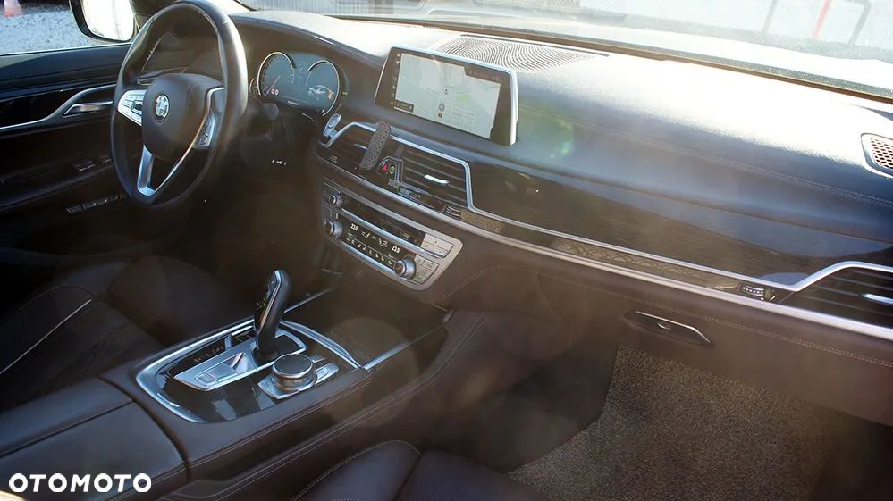 BMW Seria 7 730Ld xDrive - 13