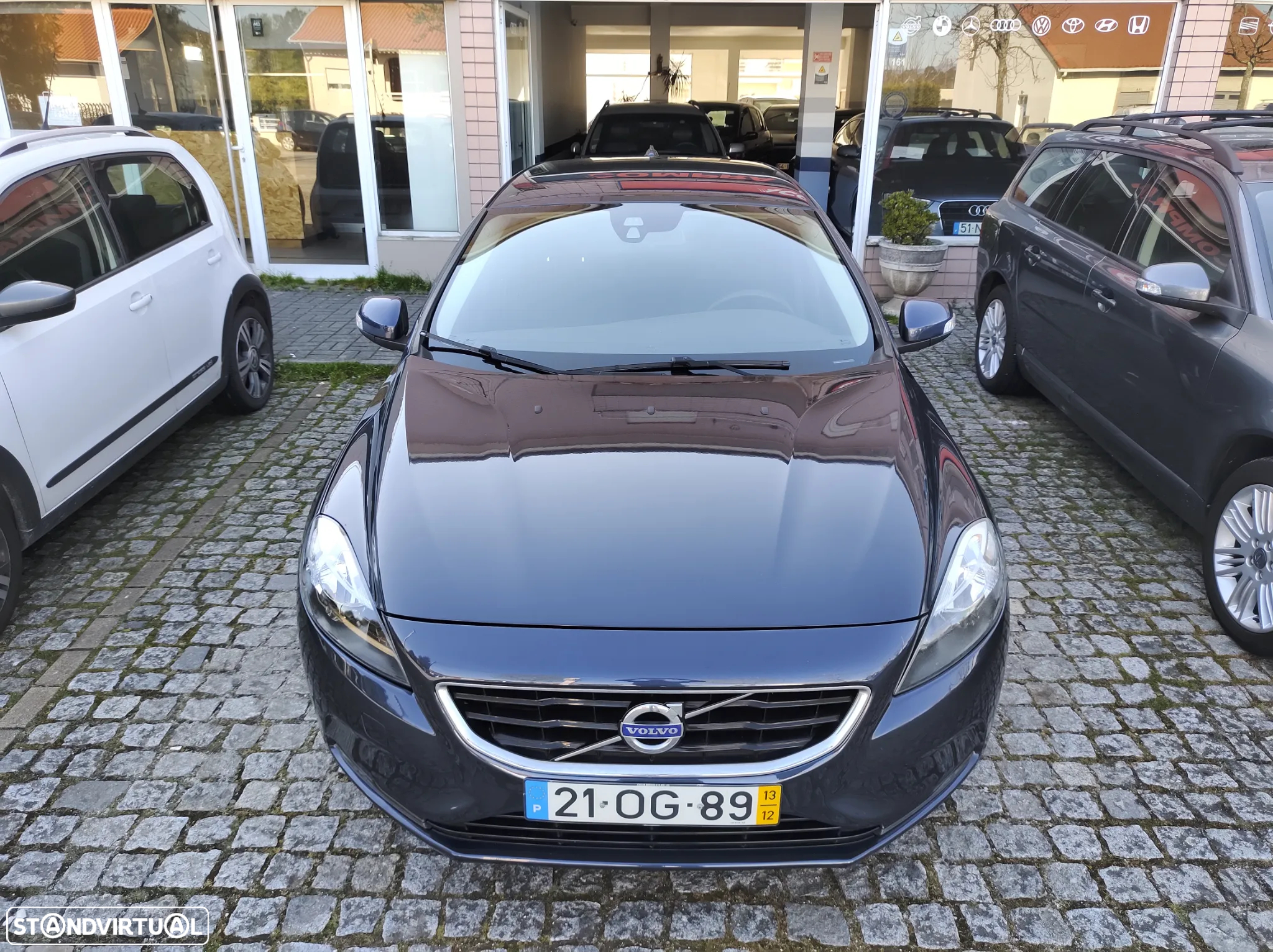 Volvo V40 1.6 D2 Eco Kinetic - 4