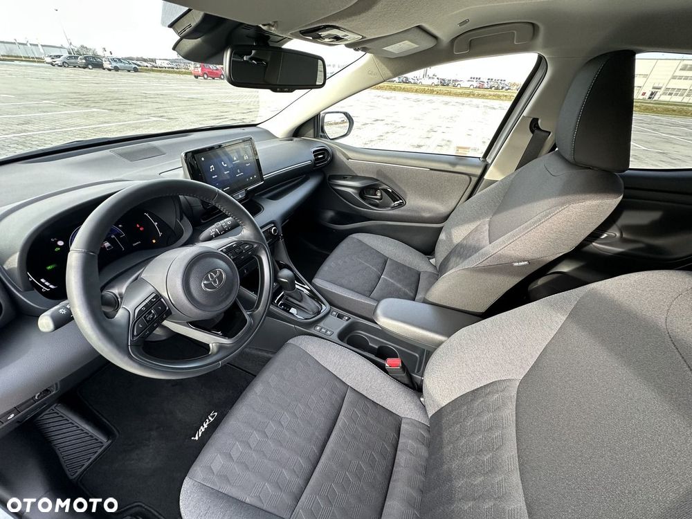 Toyota Yaris Hybrid 1.5 Style - 10