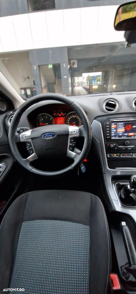 Ford Mondeo - 7