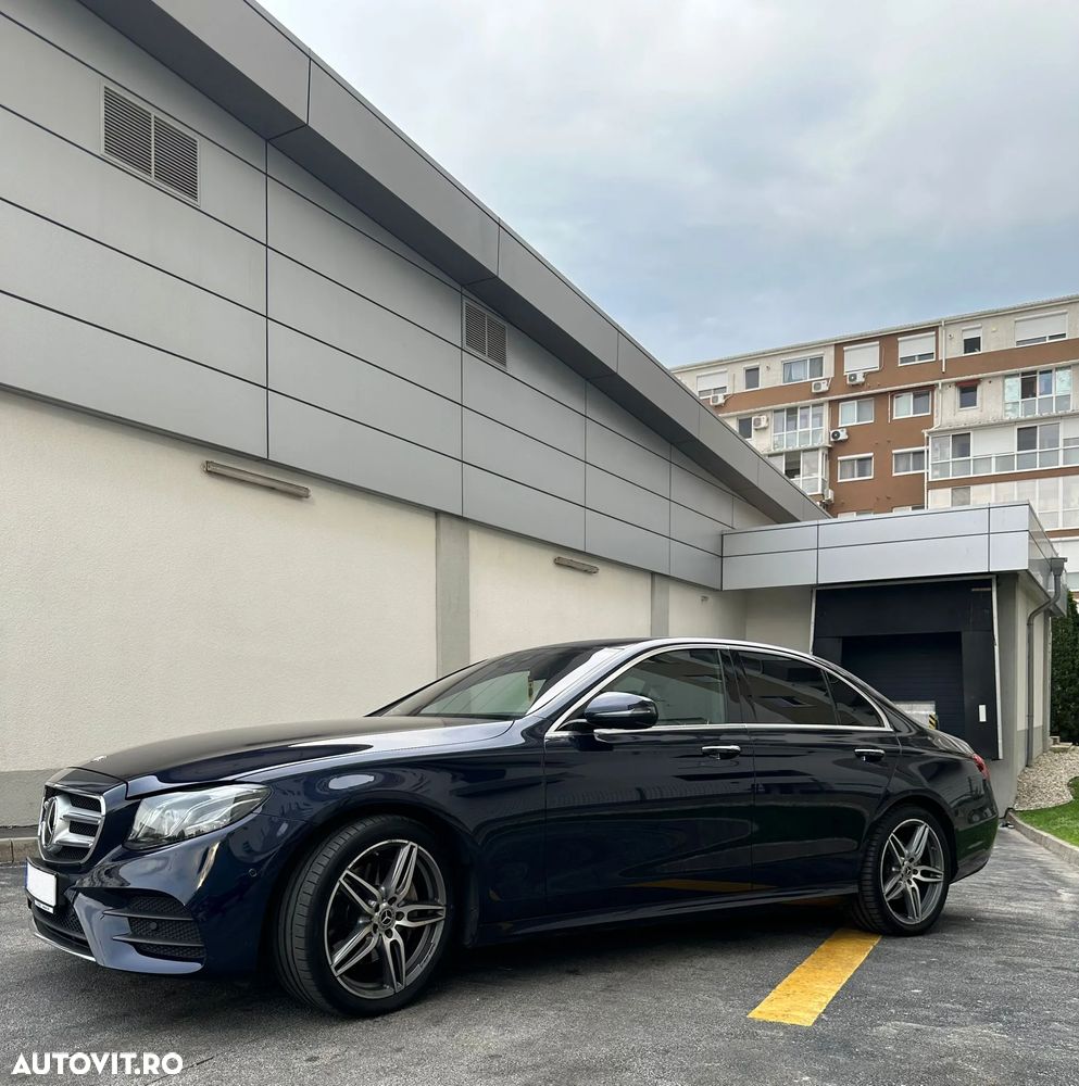 Mercedes-Benz E 220 d 4Matic T 9G-TRONIC AMG Line - 10