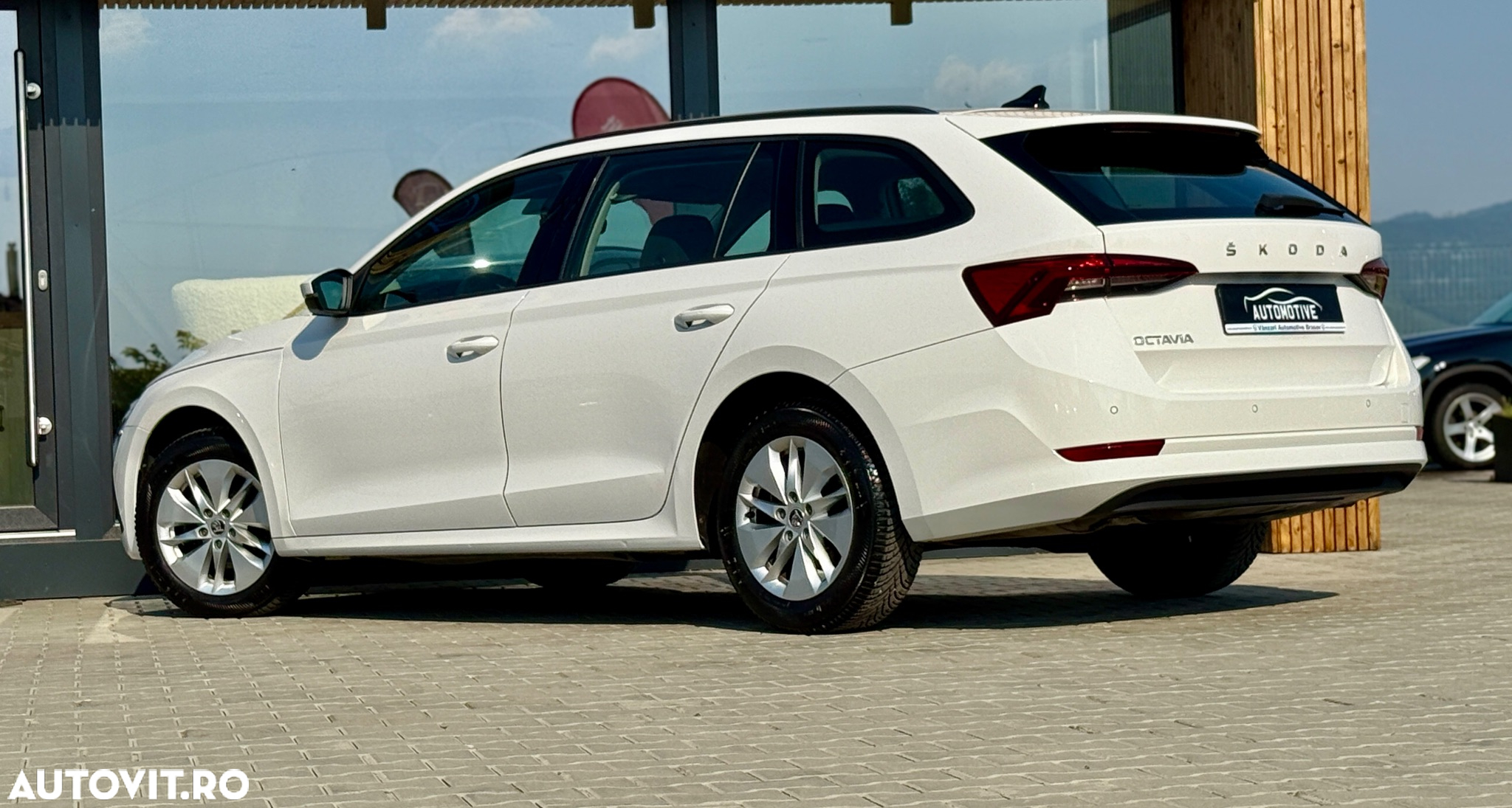 Skoda Octavia Combi 2.0 TDI Ambition - 15
